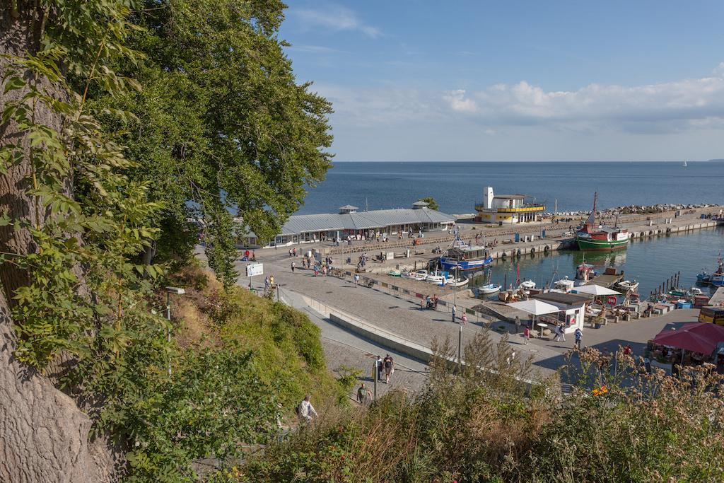 Historische Seelotsenstation Sassnitz Bagian luar foto