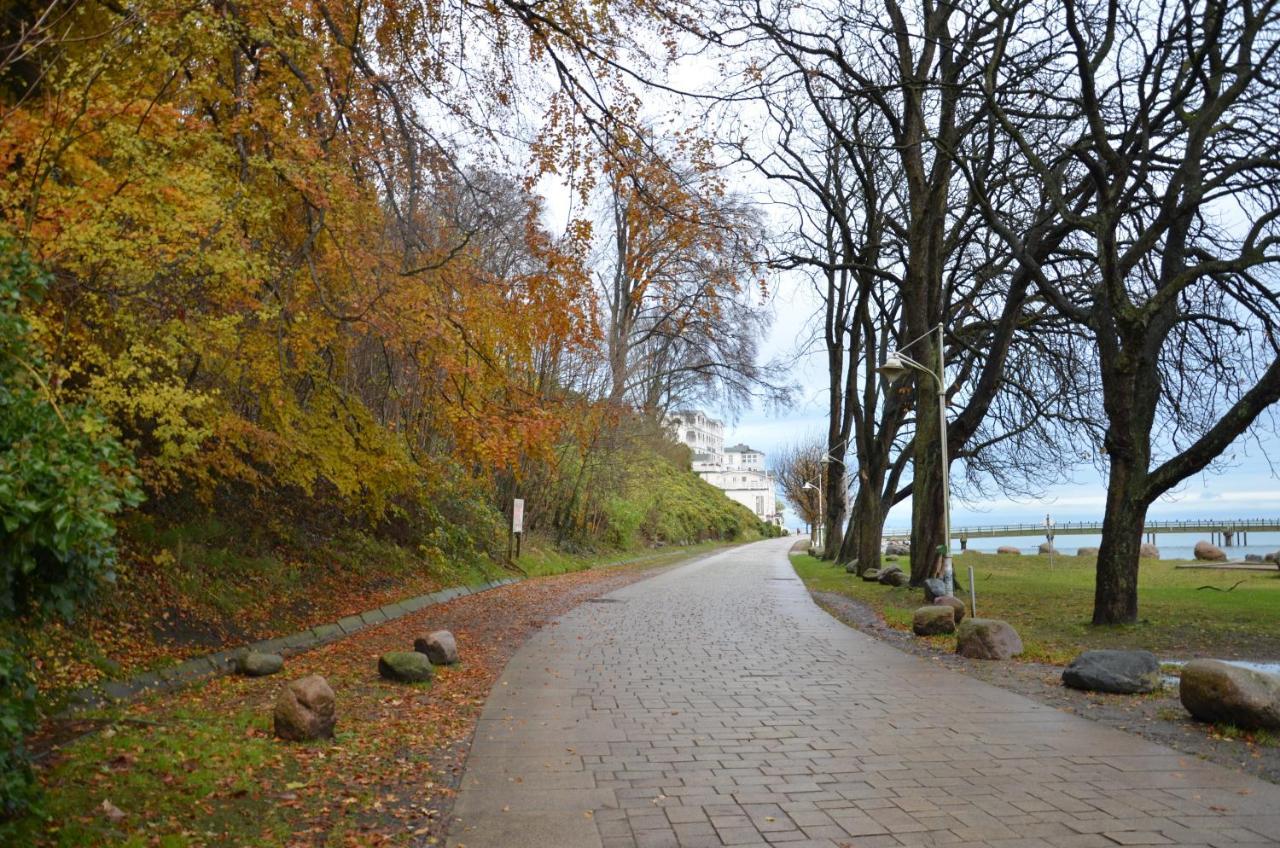 Historische Seelotsenstation Sassnitz Bagian luar foto