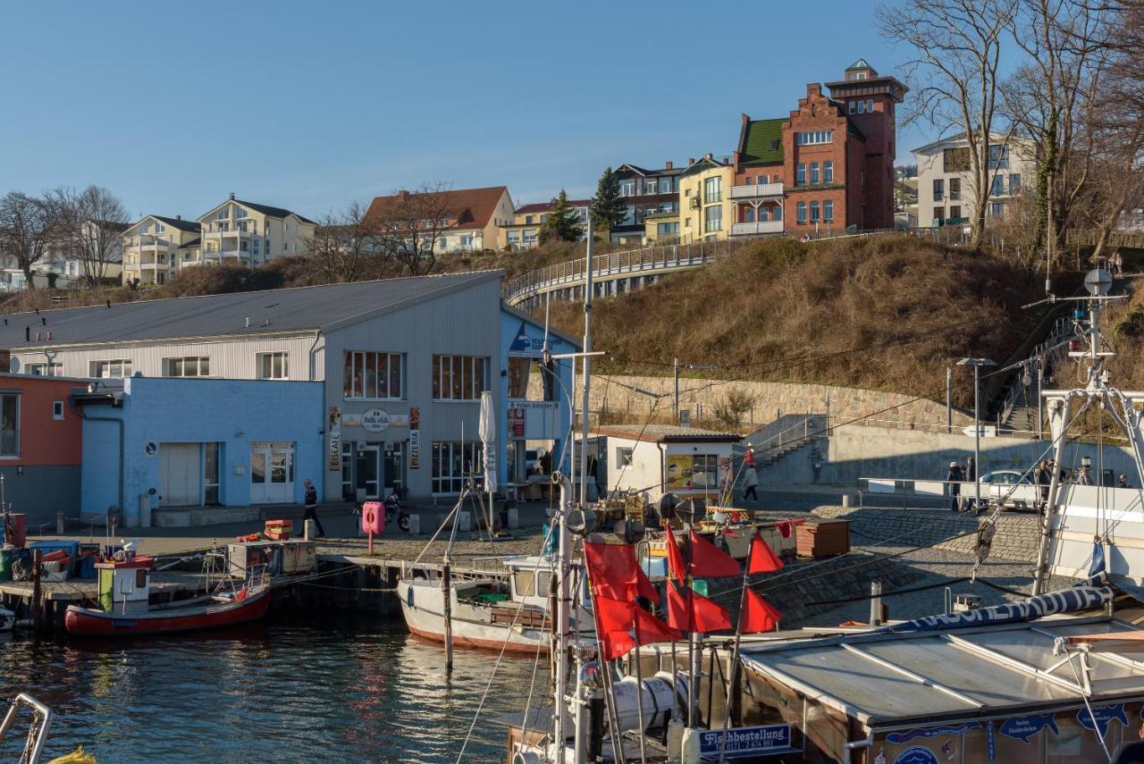 Historische Seelotsenstation Sassnitz Bagian luar foto